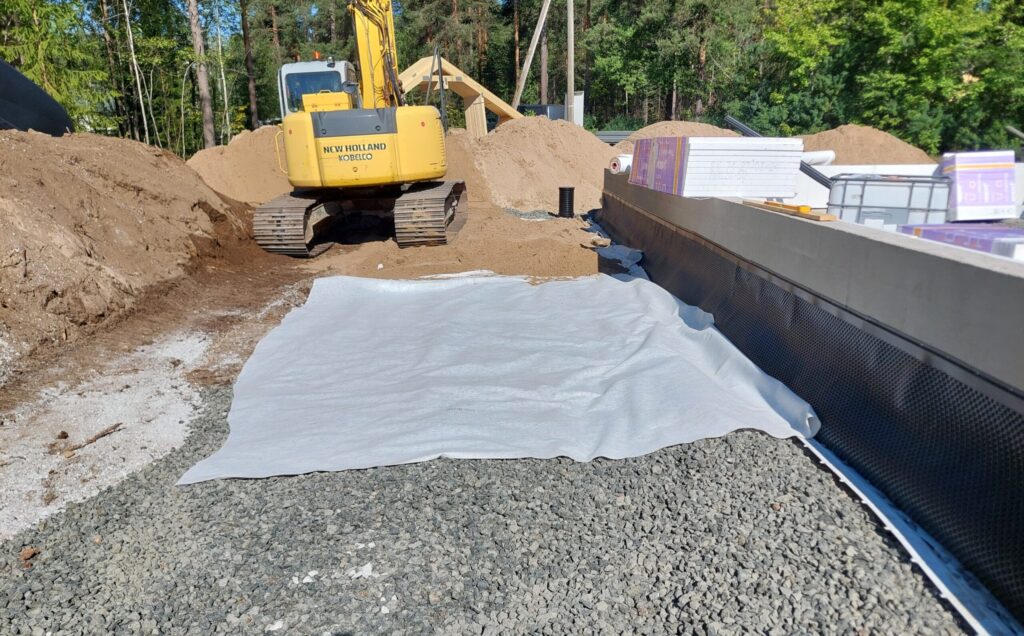 Sokkelin ulkopuolinen täyttö 2024